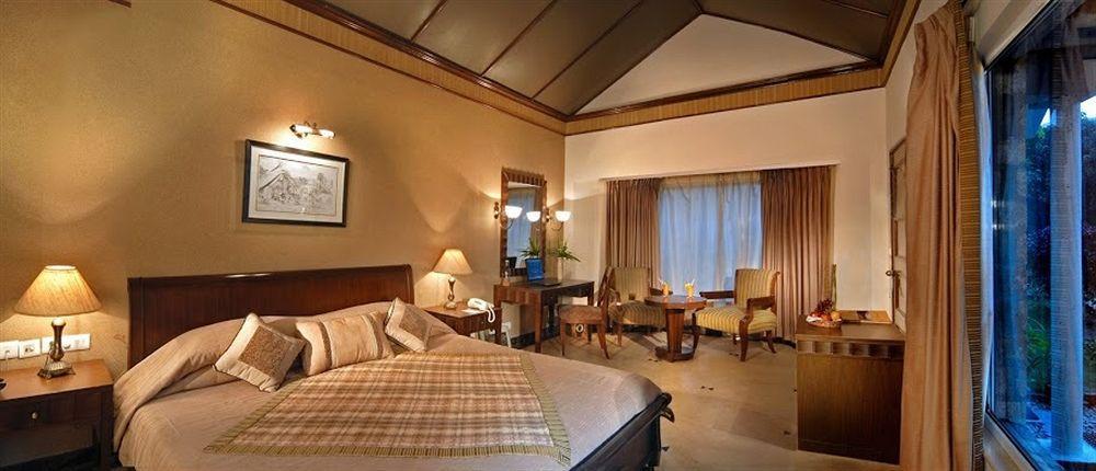 Taj Corbett Resort And Spa Uttarakhand Рамнаґар Номер фото