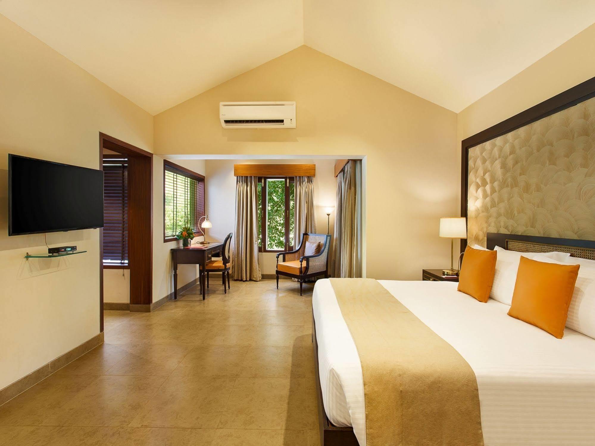Taj Corbett Resort And Spa Uttarakhand Рамнаґар Екстер'єр фото