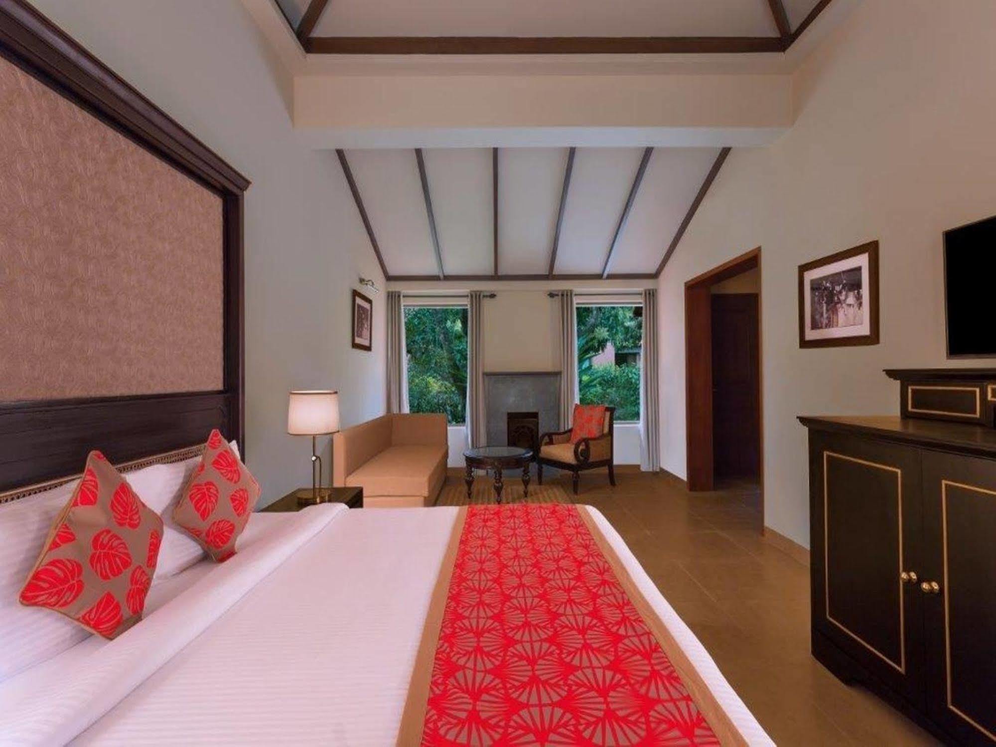 Taj Corbett Resort And Spa Uttarakhand Рамнаґар Екстер'єр фото